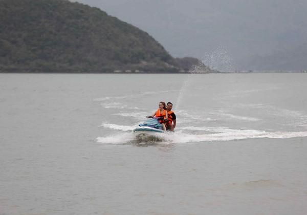 Minh Hang no dua cung tinh tin don cua Ngo Thanh Van-Hinh-6